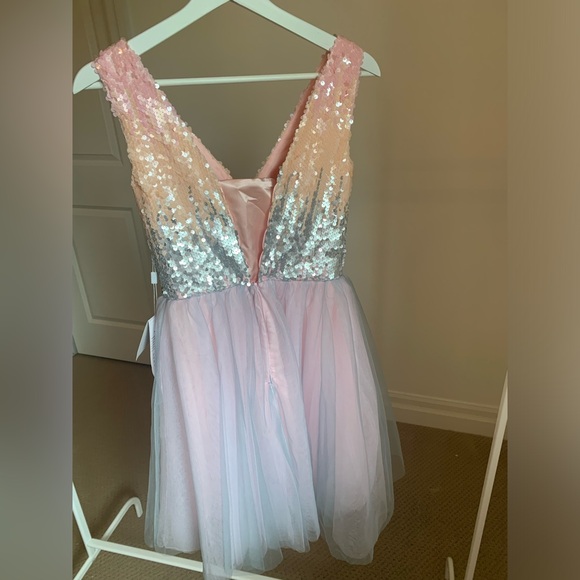 Youth XS special occasion mini dress. - Picture 2 of 4